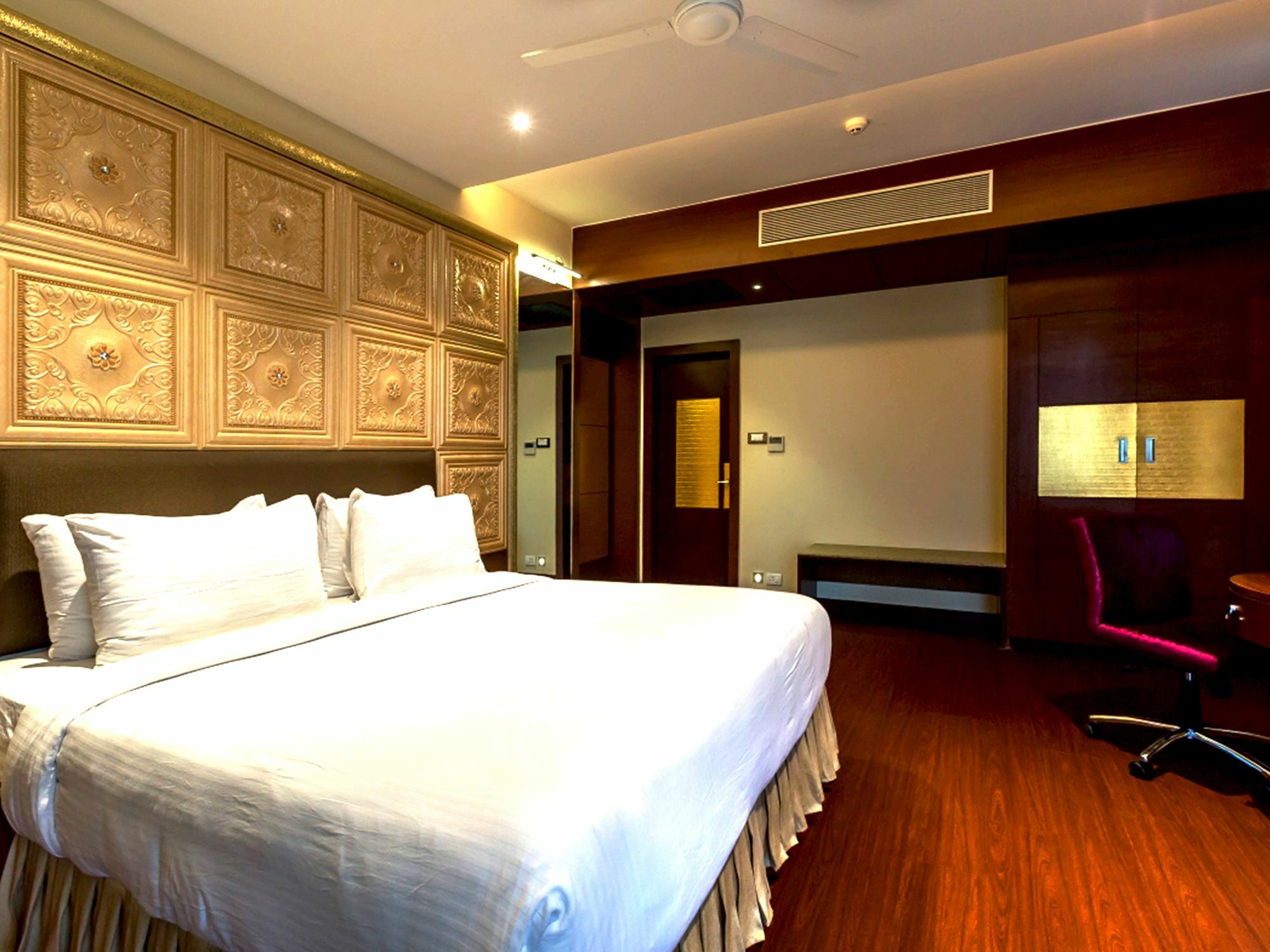 Hotel Kasturi Orchid Pāl Eksteriør billede